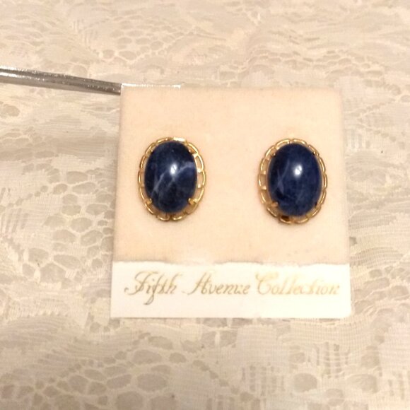 Vintage Gold Tone Oval Blue Stud Earrings Non-Pierced Screw Clip Earrings - Picture 3 of 9
